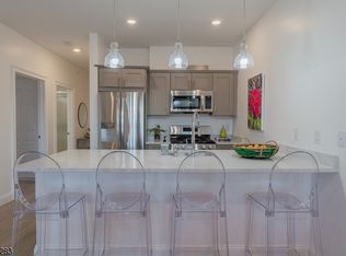 1026 Stuyvesant Ave UNIT 403, Union, NJ 07083
