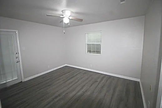 819 Zachry Dr — Photo 8