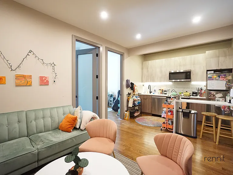 211 Troy Ave #2L — Photo 1