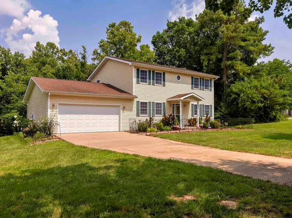 224 Cashen Dr, Makanda, IL 62958