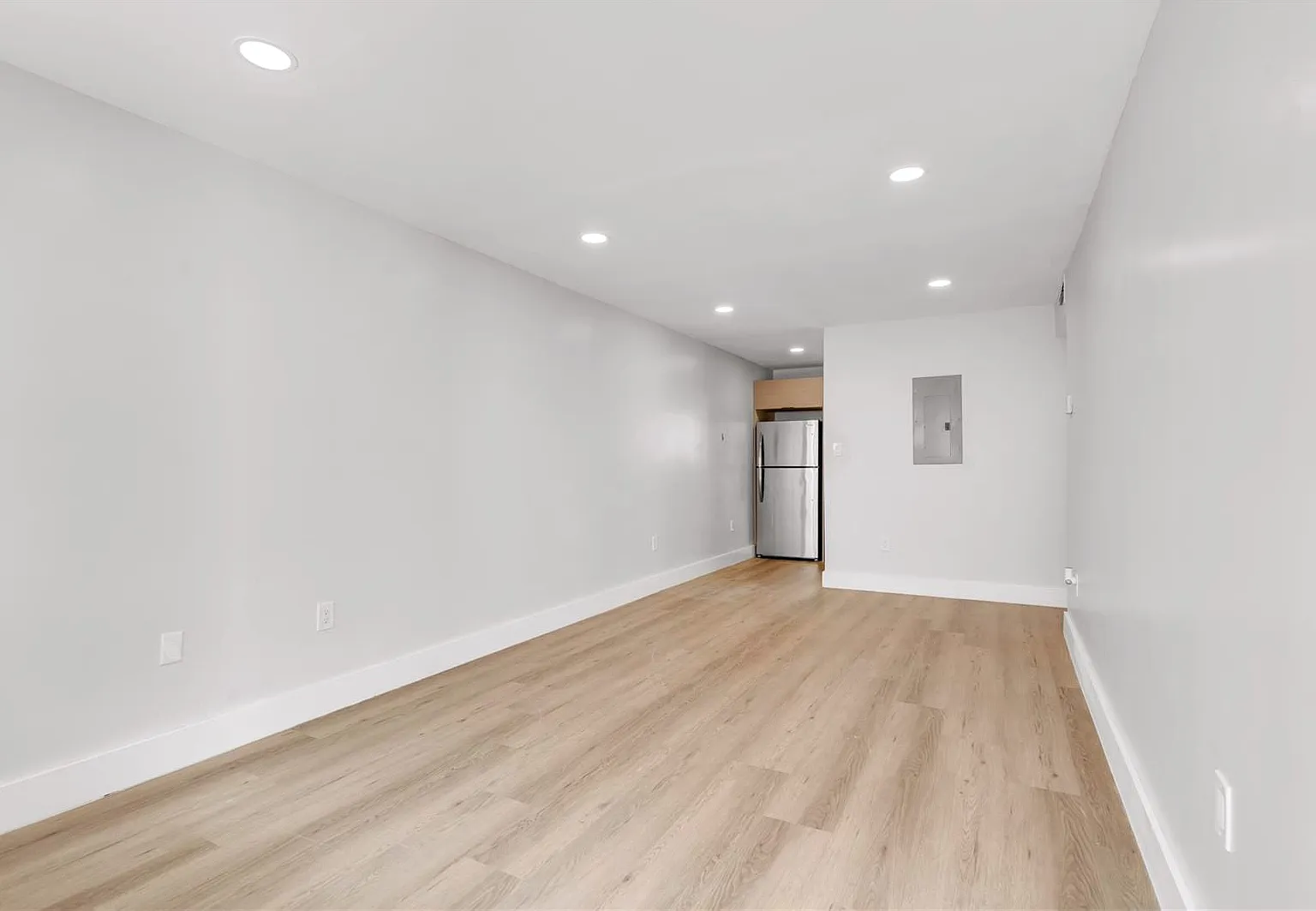 2 bed, 710 sqft, $2,450 — Photo 4