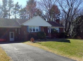 7121 Richland Dr, Lynchburg, VA 24502