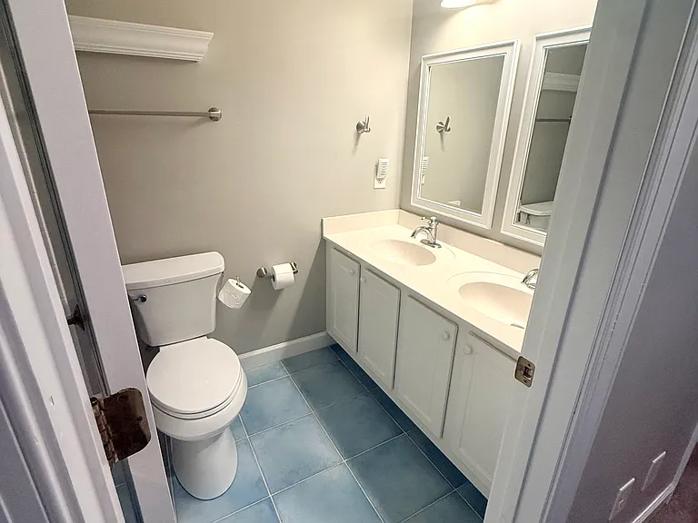 102 Hogan Ridge Ct #1 — Photo 6