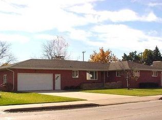 2303 W Anna St, Grand Island, NE 68803