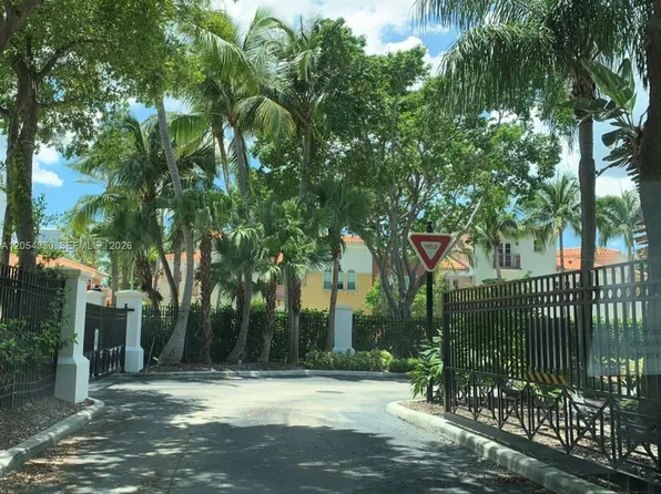 3175 NE 184th St APT 3302, Aventura, FL 33160