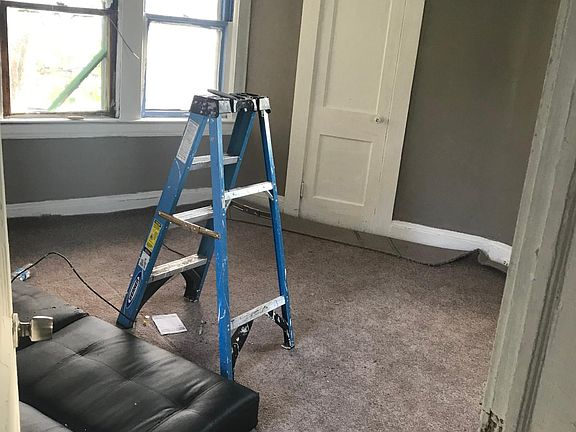 3rd image of 3845 E 144th St #1