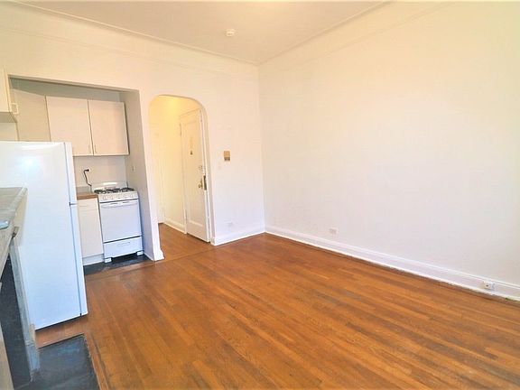 4th image of 342 E 81st St #49