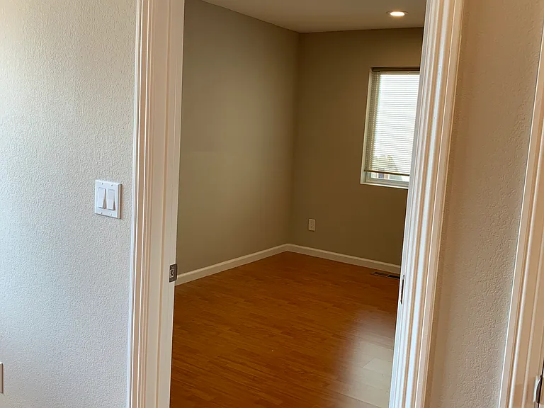 21385 Locust St #1 — Photo 11