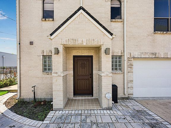 3rd image of 5201 Cornish St