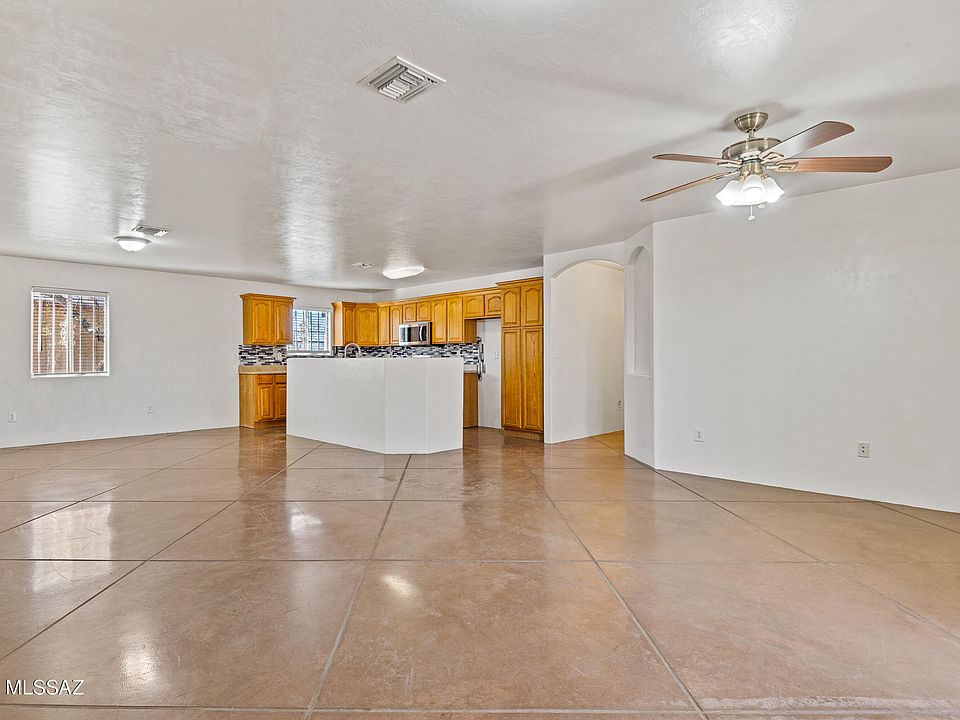 1st image of 808 W Calle Sierra