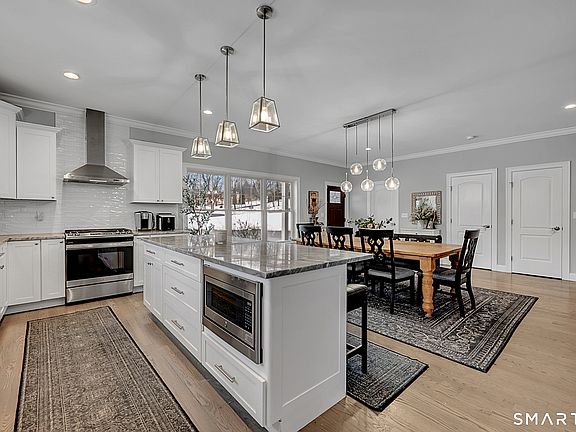 4th image of 322 Tuttle Road