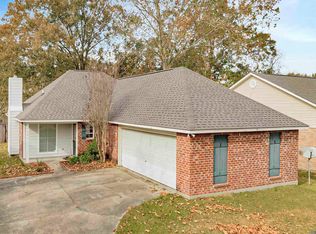 7646 Quorum Dr, Baton Rouge, LA 70817