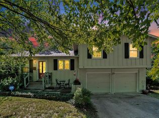 10724 Mersington Ave, Kansas City, MO 64137