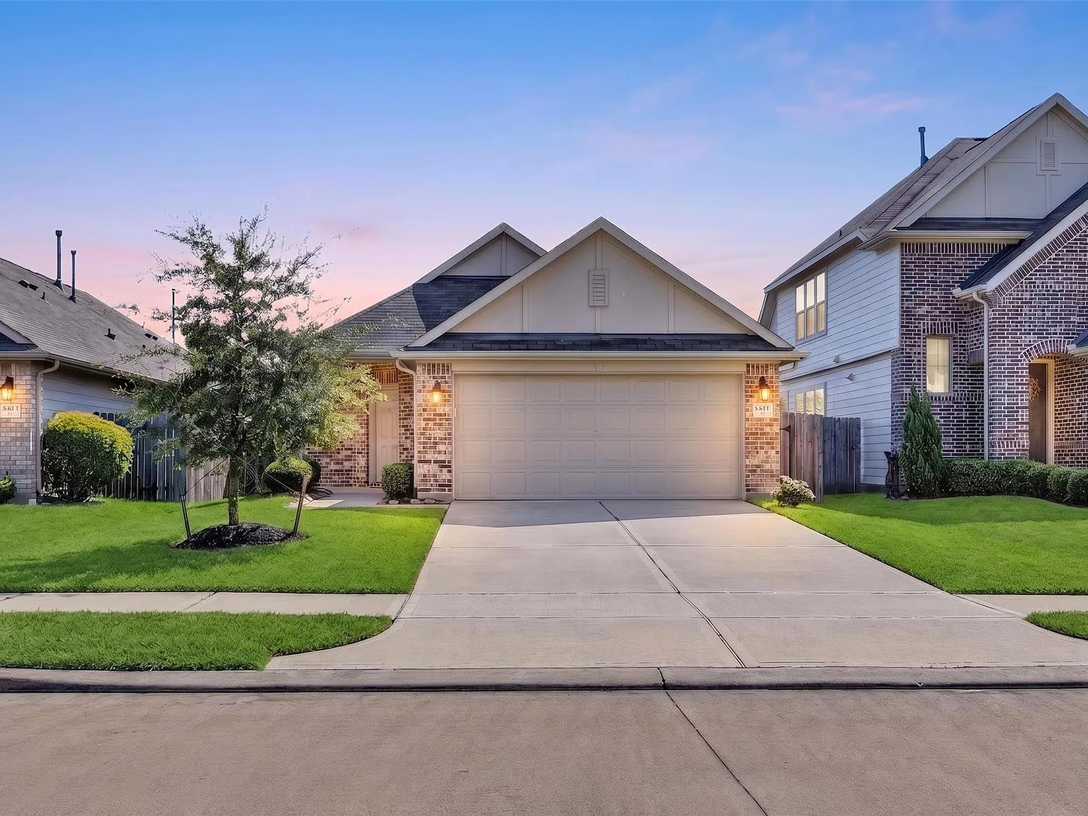 4 bed, 2.0 bath, 1744 sqft, $2,250 — Photo 1