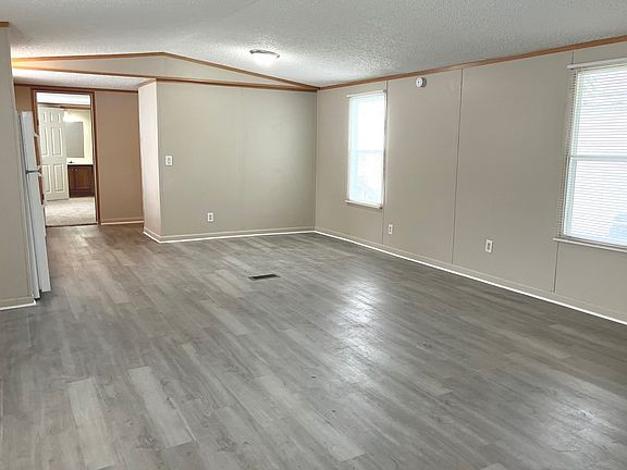 2nd image of 101 N Michigan St Lot 65