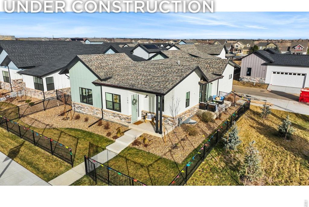 3443 Green Lake Dr