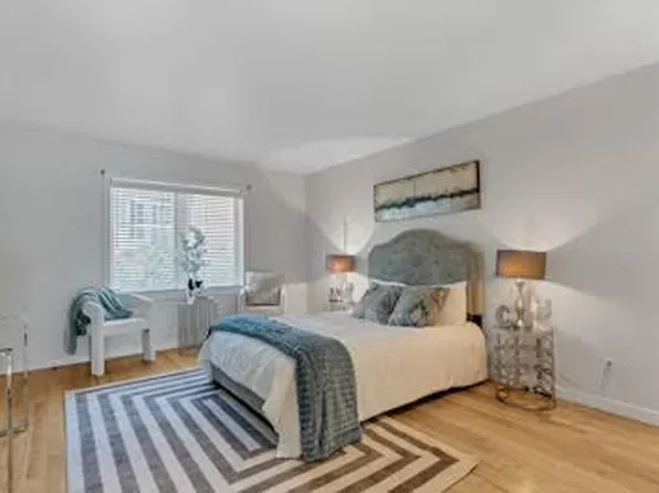 1 Columbus Place image 13 of 18