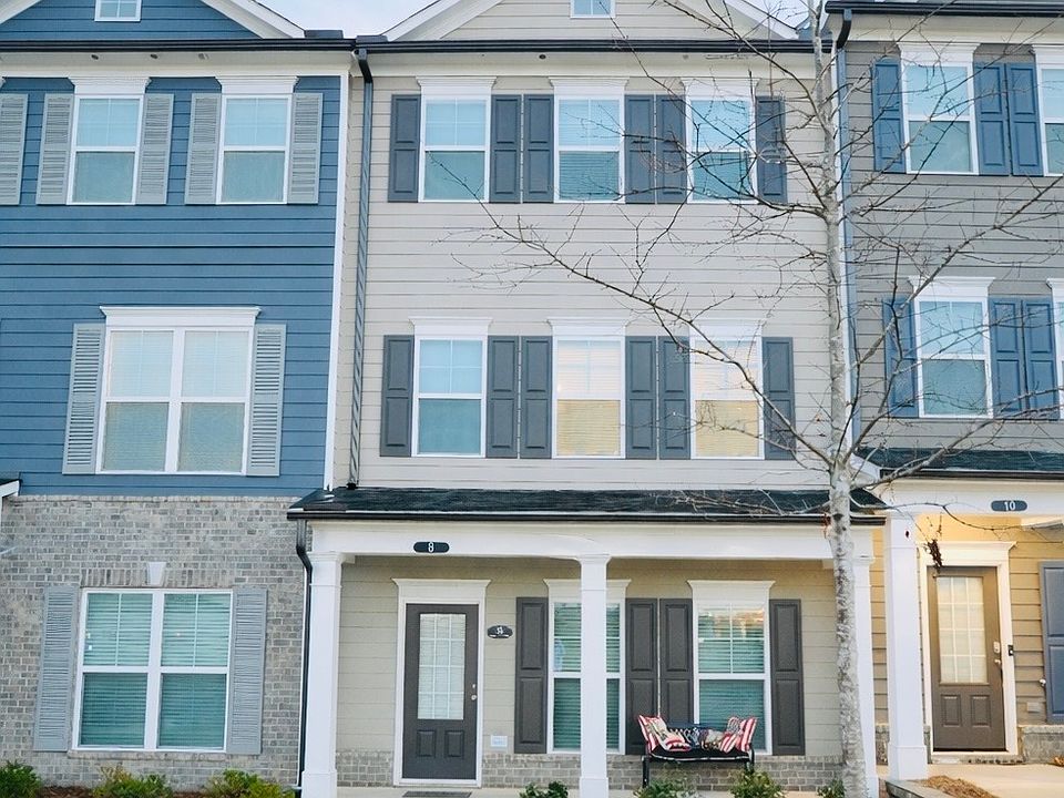 1st image of 8 Nickel Dr #3