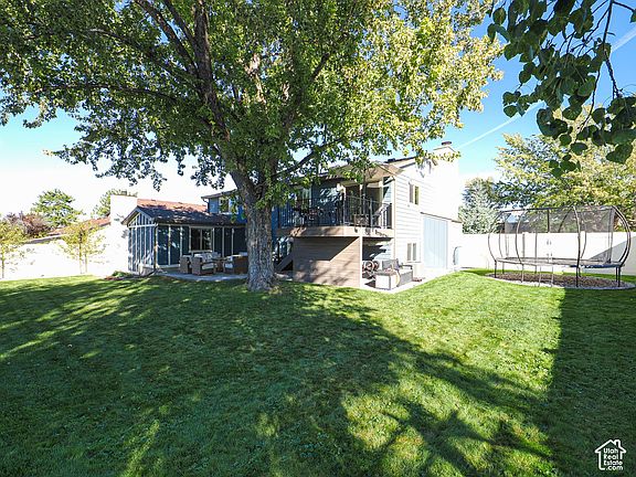5th image of 3308 E Willow Ridge Rd S