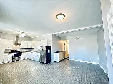 3 bed, $2,100 — Photo 3