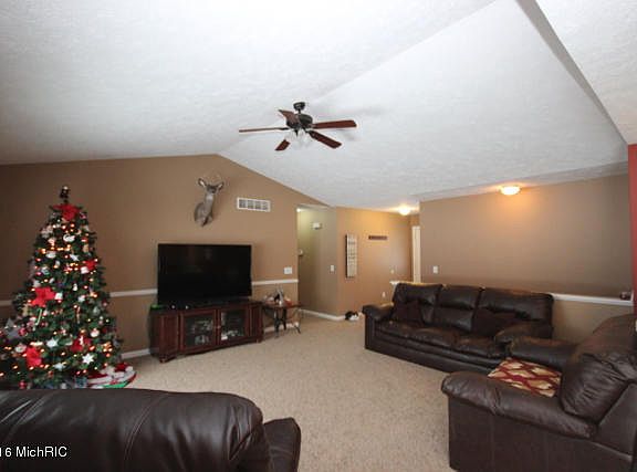 4th image of 6081 Brianna Way