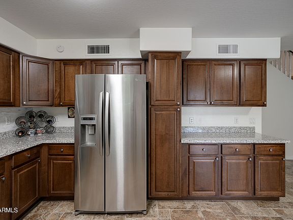5th image of 11230 W HOLLY Street