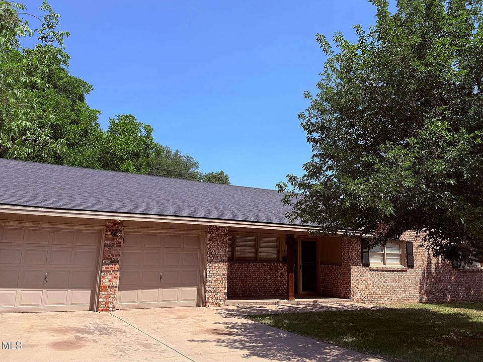 2nd image of 3220 53rd St