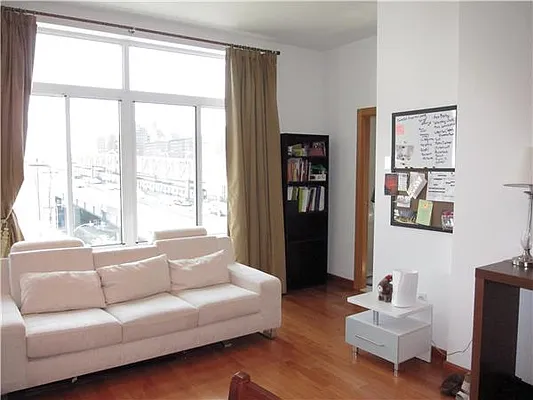 Rented by Kian Realty | media 8