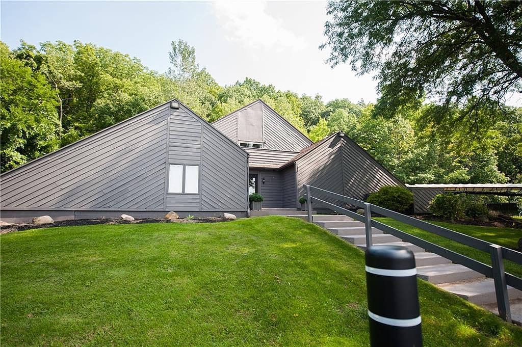 260 Hogan Rd, Fairport, NY 14450 Zillow