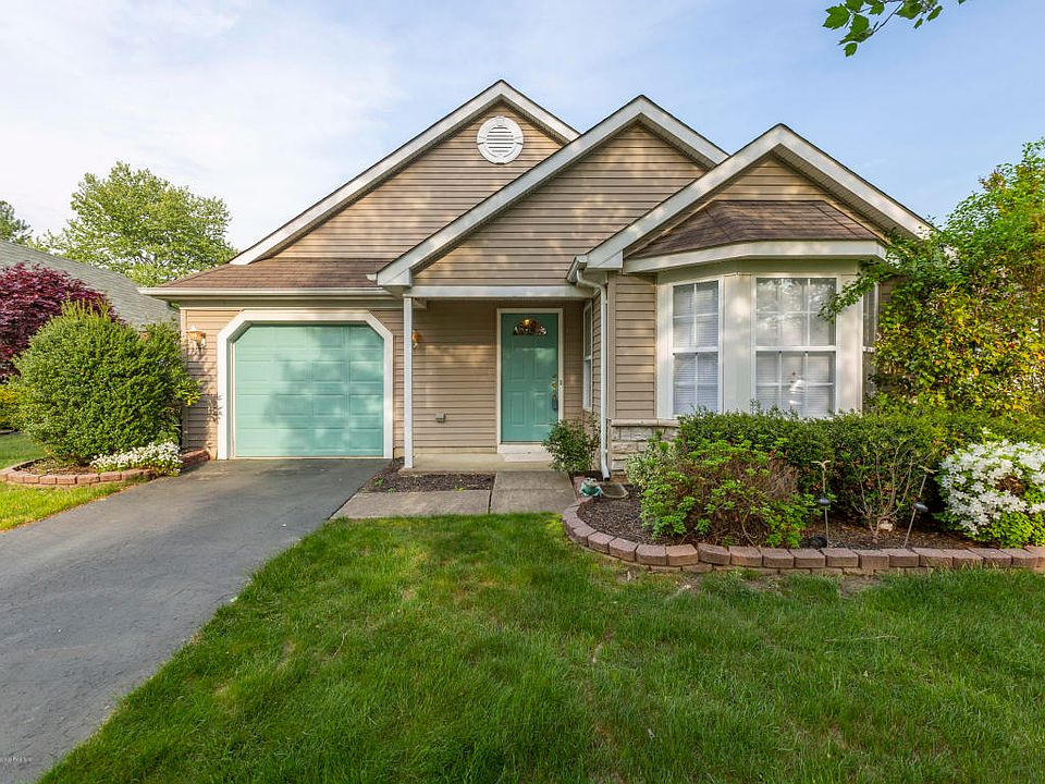 1st image of 5 Skylark Ln
