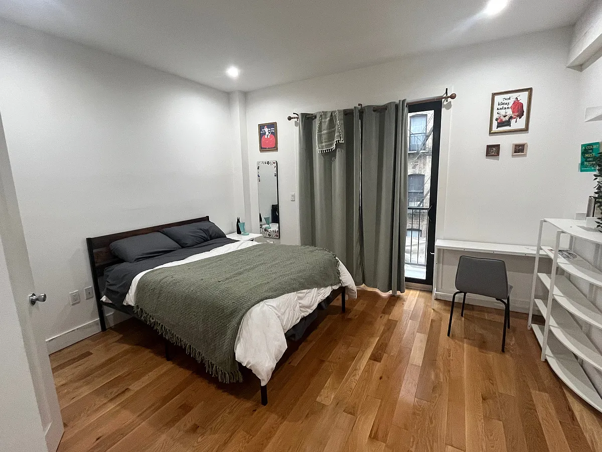Building Photo - 510 W 159th St #2F