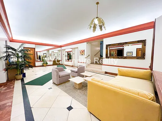 Rented by NYC Empire Realty Inc | media 1