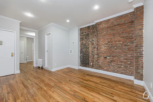 Rented by Mirador Real Estate | media 22