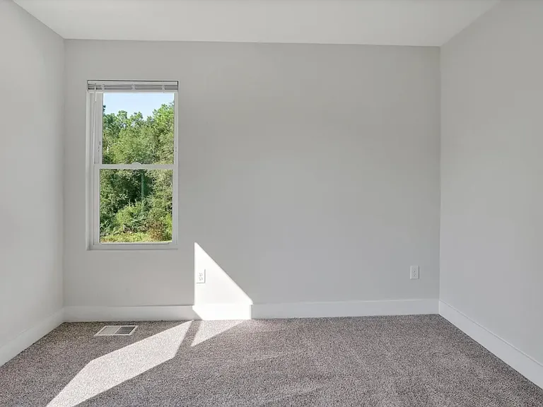 2866 Worth Dr — Photo 24