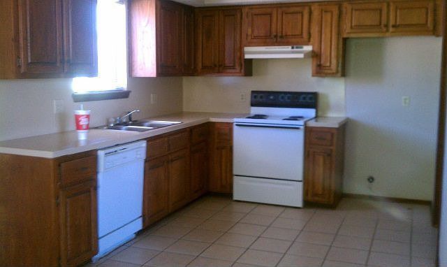 1st image of 741 Briarwood Dr