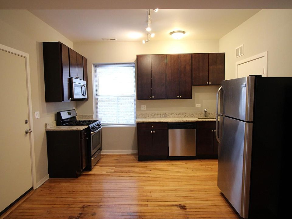1st image of 4740 N Malden St #1R