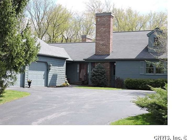 1st image of 13 Artisan Way