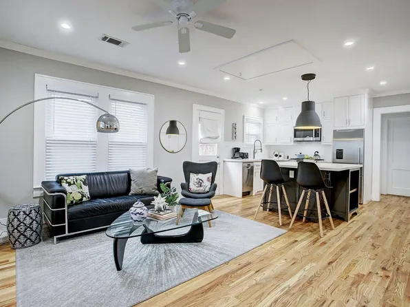 127 Payne St, Houston, TX 77009