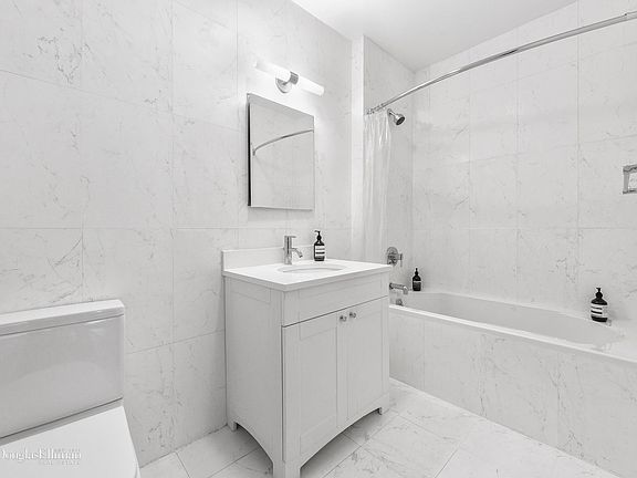 4th image of 305 W 150th St APT 405