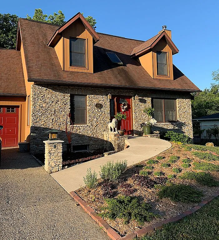 1806 E Thornton Dr photo 1