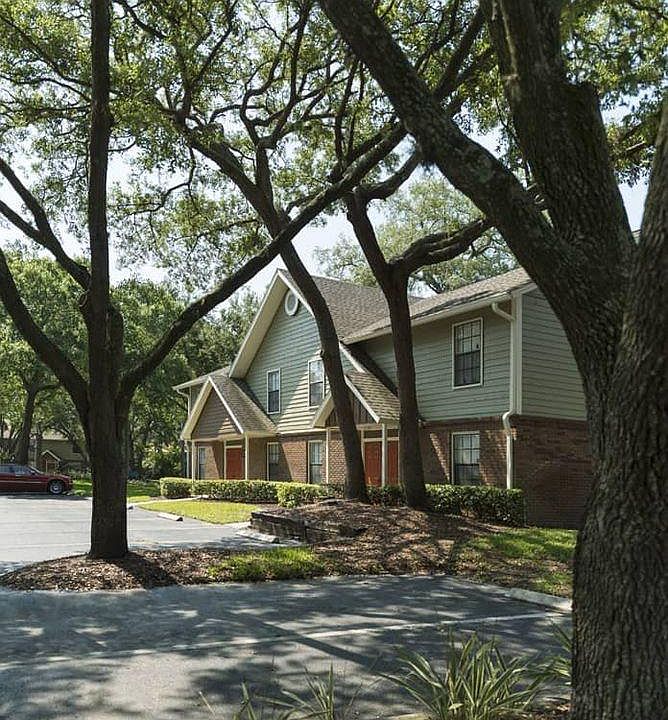 2nd image of 14204 Monterey Pines Dr