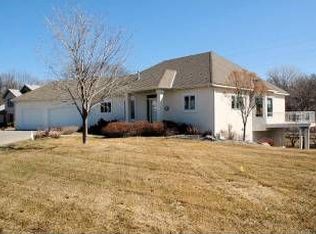 6649 Harlan Dr, Eden Prairie, MN 55346