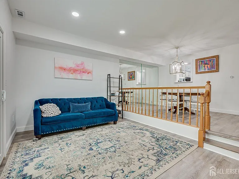 822 Darlington Dr — Photo 11