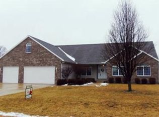 2695 Timber Ridge Dr, Decatur, IL 62521