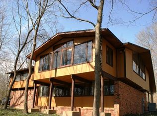 2136 Simison Rd, Spring Valley, OH 45370