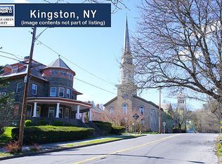 409 Country Club Ln, Kingston, NY 12401