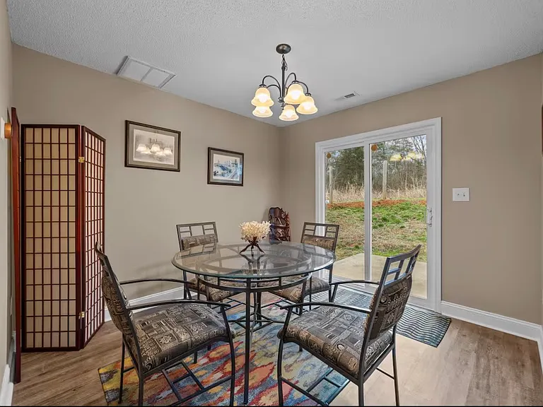 2409 Smugglers Ct — Photo 6