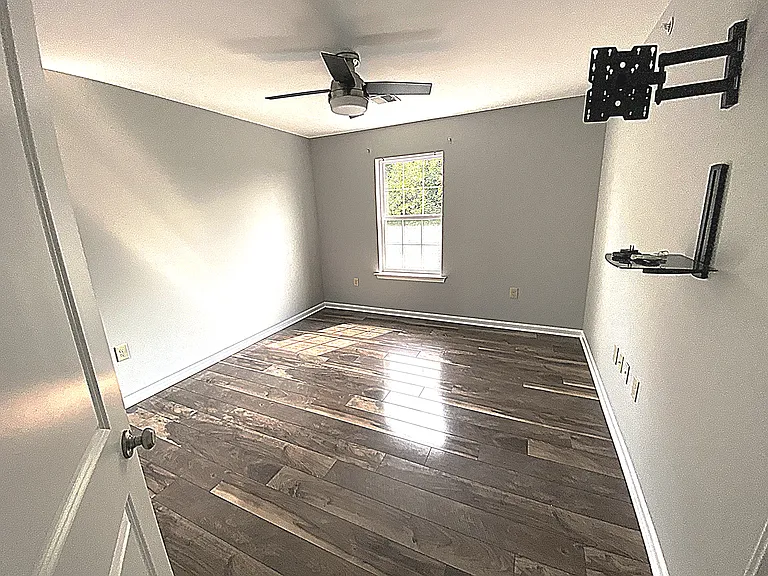 54 N School Ln #54 — Photo 5