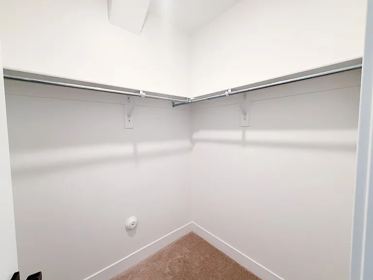 1482 W Russo Dr — Photo 32