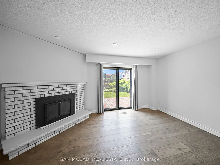 3949 Teakwood Dr — Photo 6